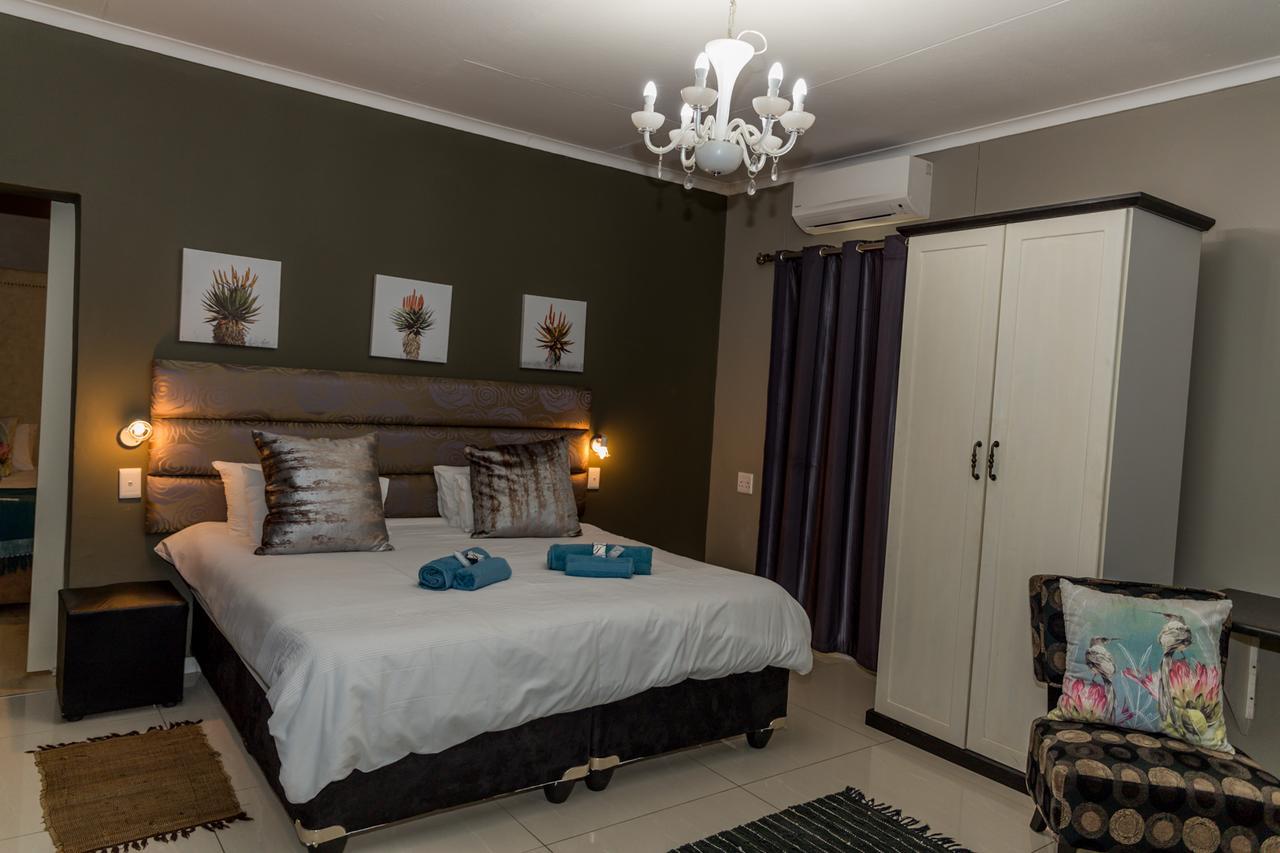 Village Boutique Hotel Otjiwarongo Exterior foto