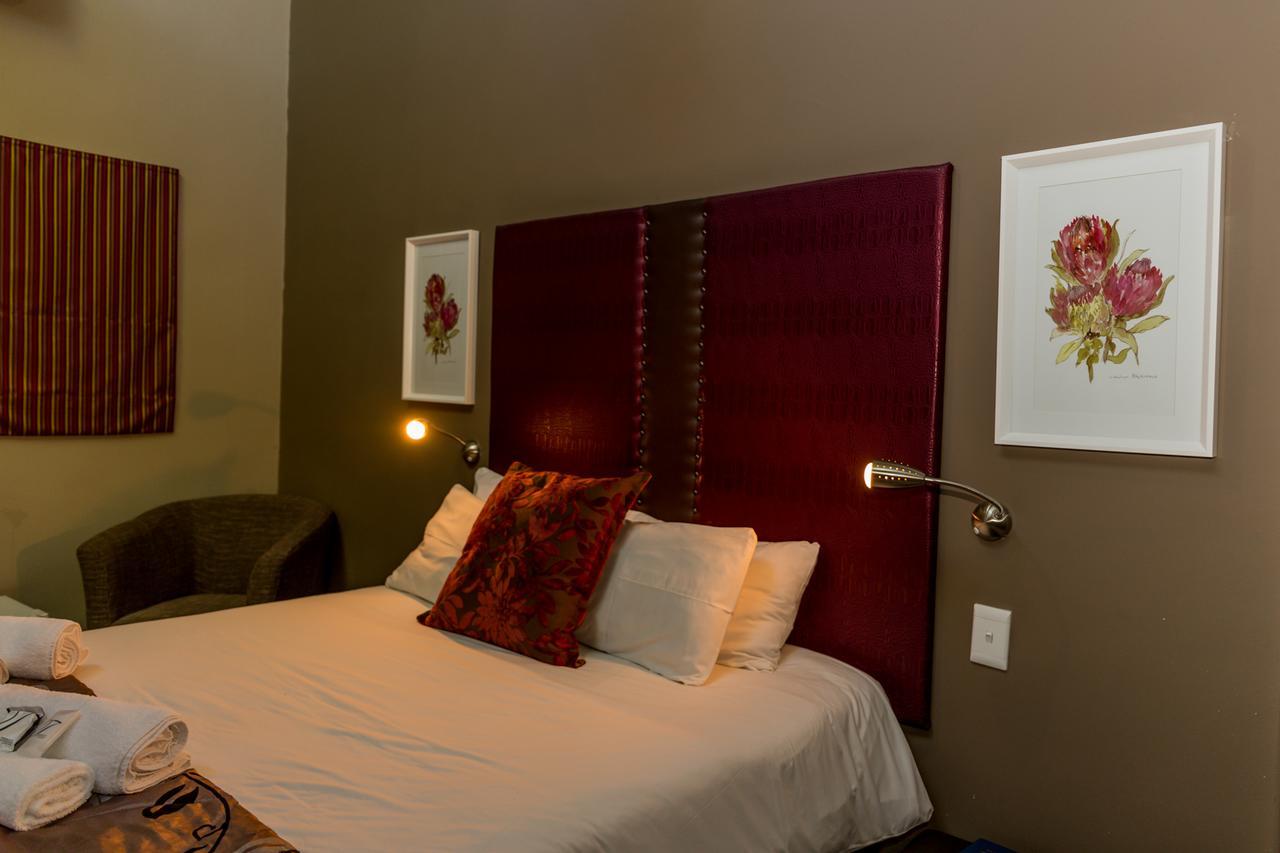 Village Boutique Hotel Otjiwarongo Exterior foto