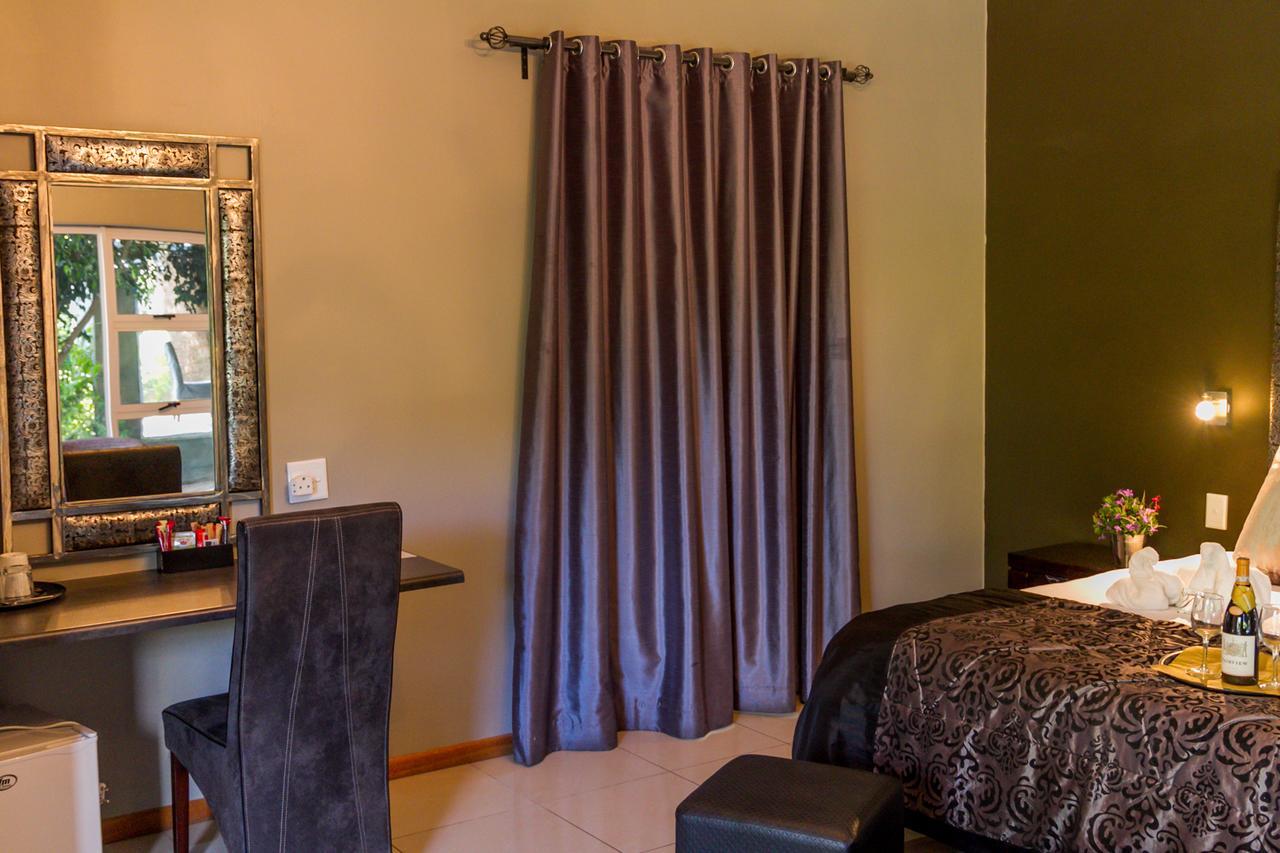 Village Boutique Hotel Otjiwarongo Exterior foto